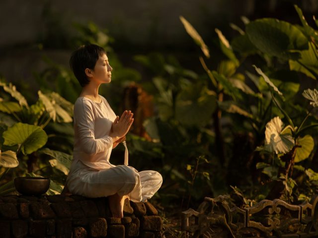 Comment la méditation peut-elle améliorer votre bien-être quotidien ?