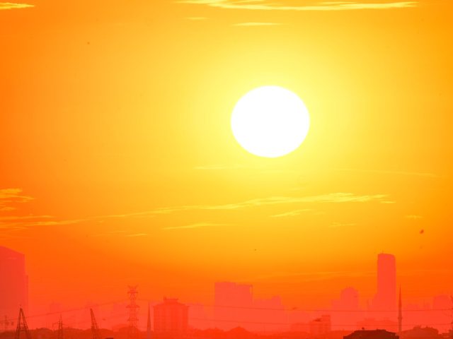 Comment la chaleur estivale vous empêche vraiment de dormir